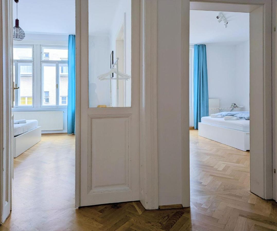 Central Mariahilfer Apartment 5 Min To The Schoenbrunn Palace And City Shopping Center เวียนนา ภายนอก รูปภาพ