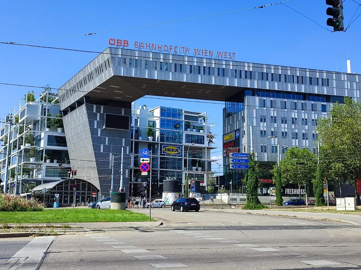 Central Mariahilfer Apartment 5 Min To The Schoenbrunn Palace And City Shopping Center เวียนนา ภายนอก รูปภาพ