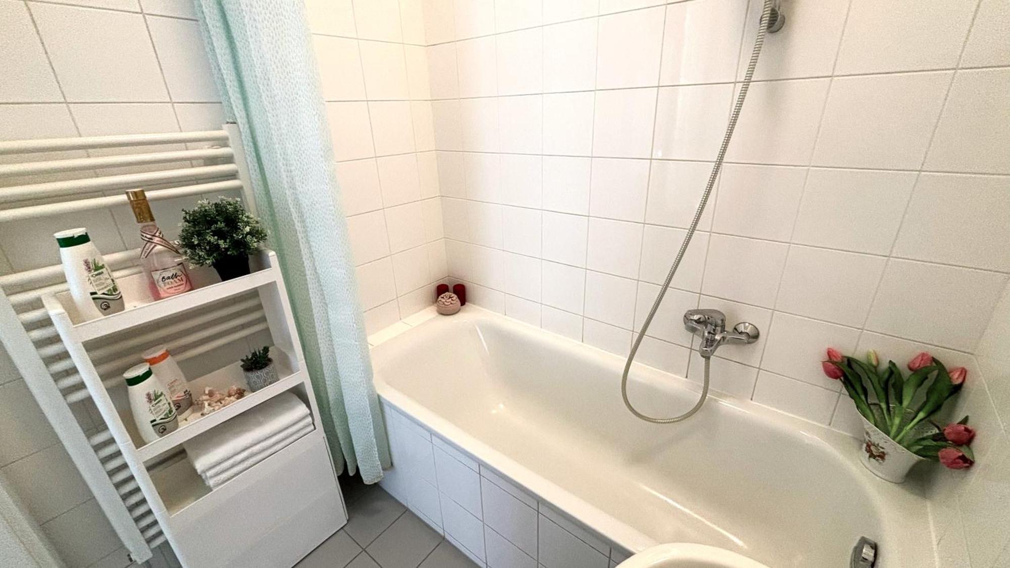 Central Mariahilfer Apartment 5 Min To The Schoenbrunn Palace And City Shopping Center เวียนนา ภายนอก รูปภาพ