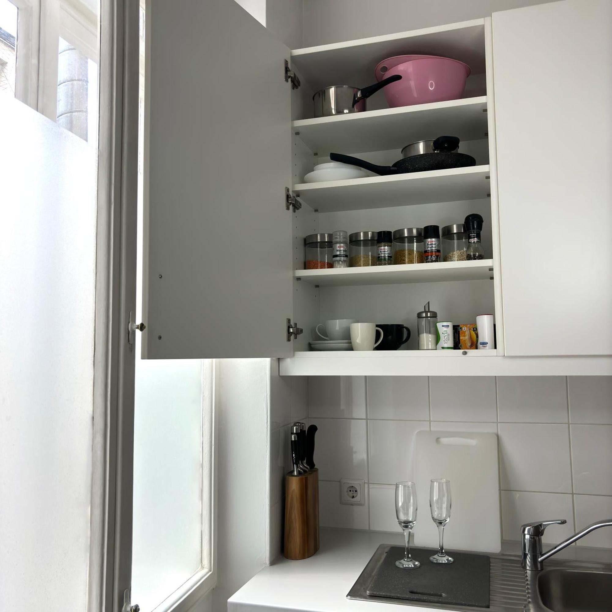 Central Mariahilfer Apartment 5 Min To The Schoenbrunn Palace And City Shopping Center เวียนนา ภายนอก รูปภาพ