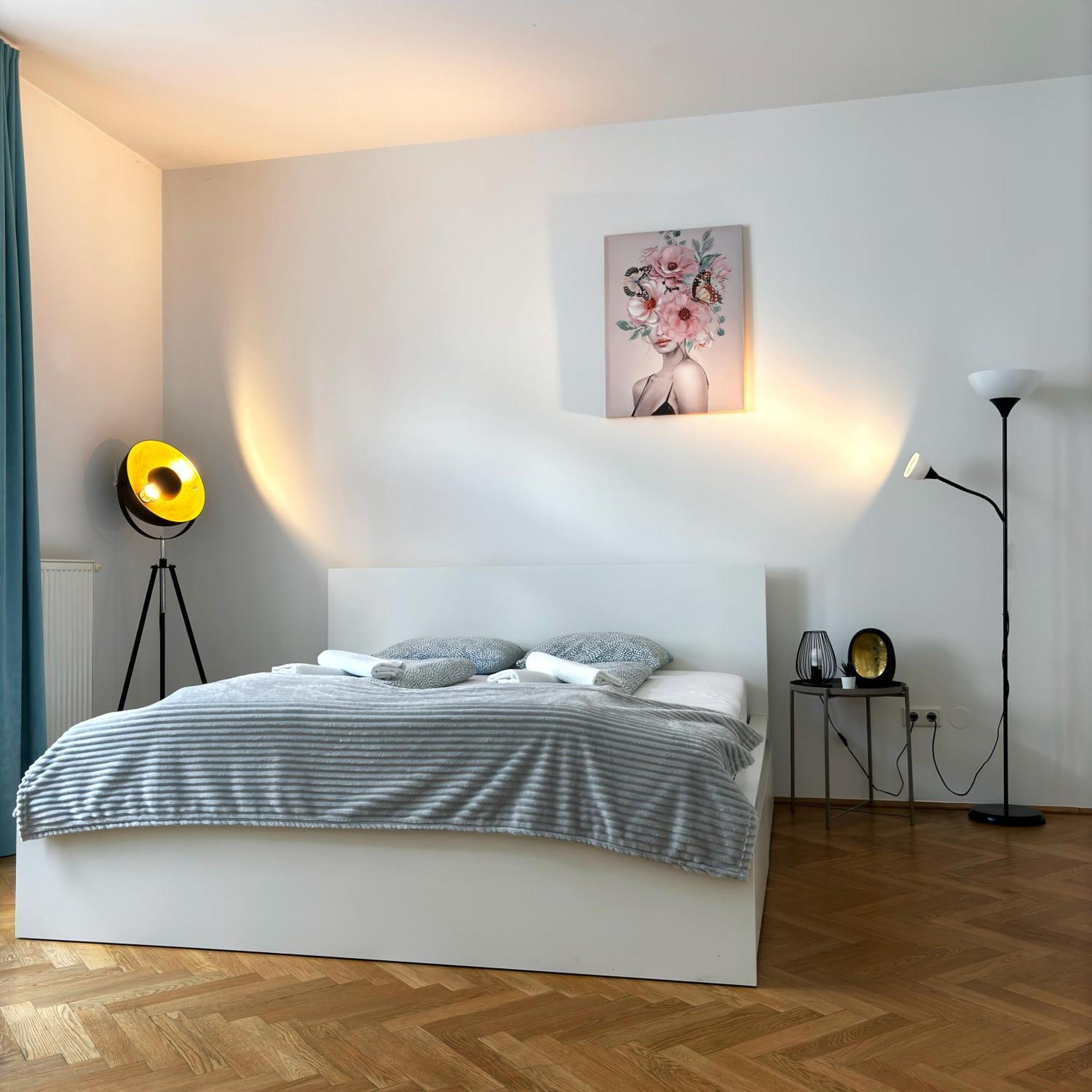 Central Mariahilfer Apartment 5 Min To The Schoenbrunn Palace And City Shopping Center เวียนนา ภายนอก รูปภาพ